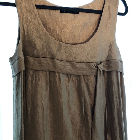 Festive gold tunic top. - Picture 2 of 3